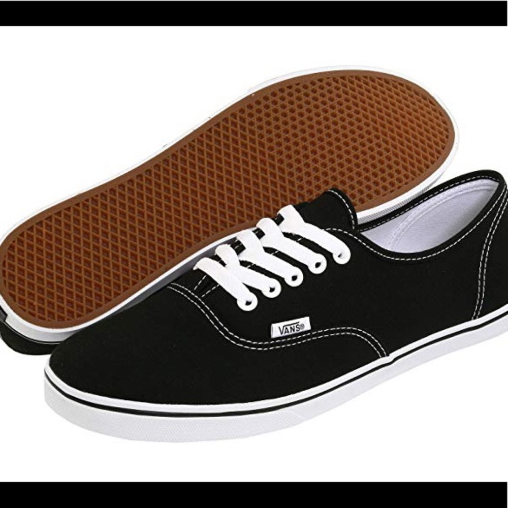Vans Black Canvas Low-Top Sneakers with Gum Outsole